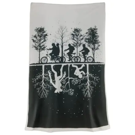 Stranger Things Throw Blanket Black & White 100 x 150 cm  product photo