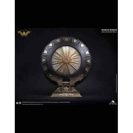 Wonder Woman Life-Size Replica Wonder Woman Shield Regular Edition 58 cm product photo